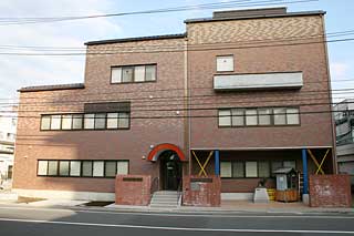 �Z���^�[����