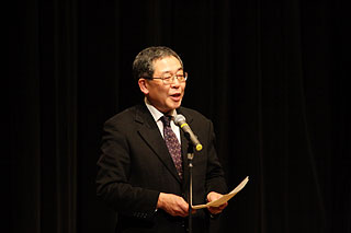 ���R�L����