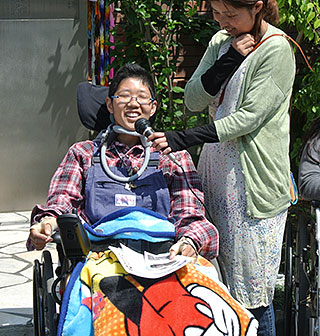 ��������