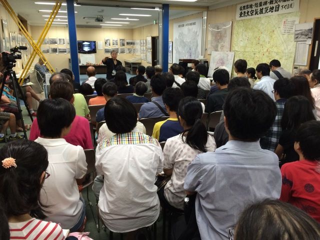 100�l�߂����X�ɗ��Ă��������܂���