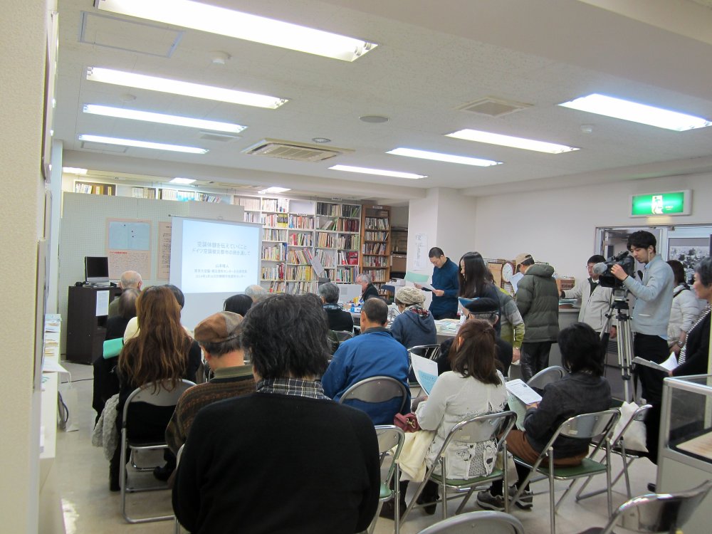 �u�����̗l�q