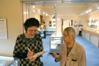 �̌��҂Ɏ��₵�Ȃ��烏�[�N�V�[�g�𖄂߂Ă����܂�